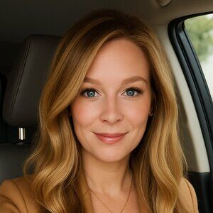 Meet your Posher, Jenny